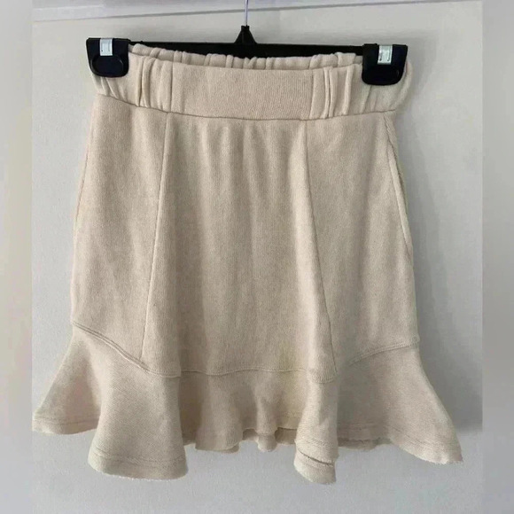 Free People Dresses & Skirts - NWOT Free People Beach Ivory Flounce Ruffle Mini Skirt Small